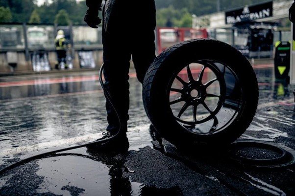 Wet weather tyres