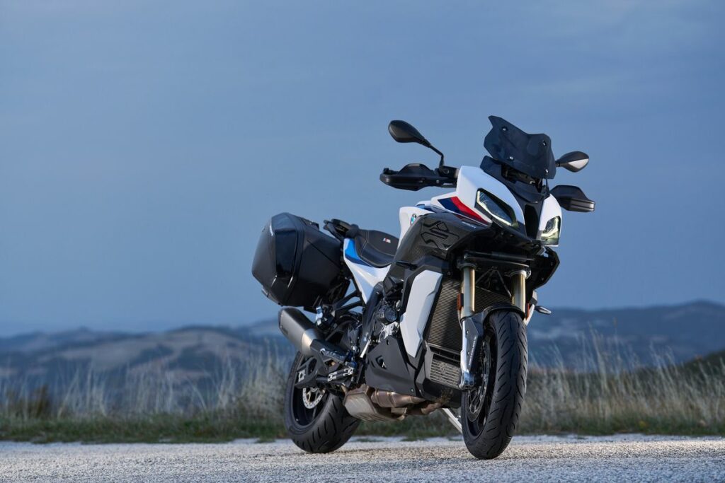 5 Best Motorcycle Road Tyres 2025
