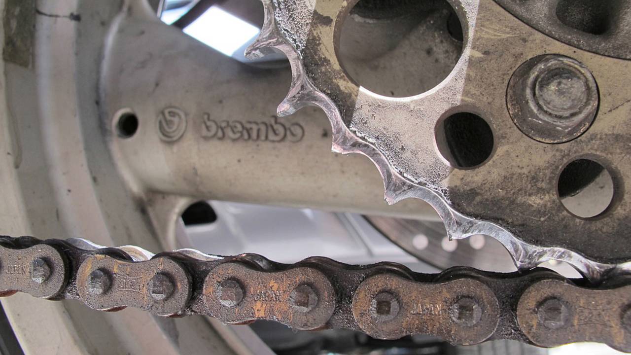 Worn out chain and sprocket