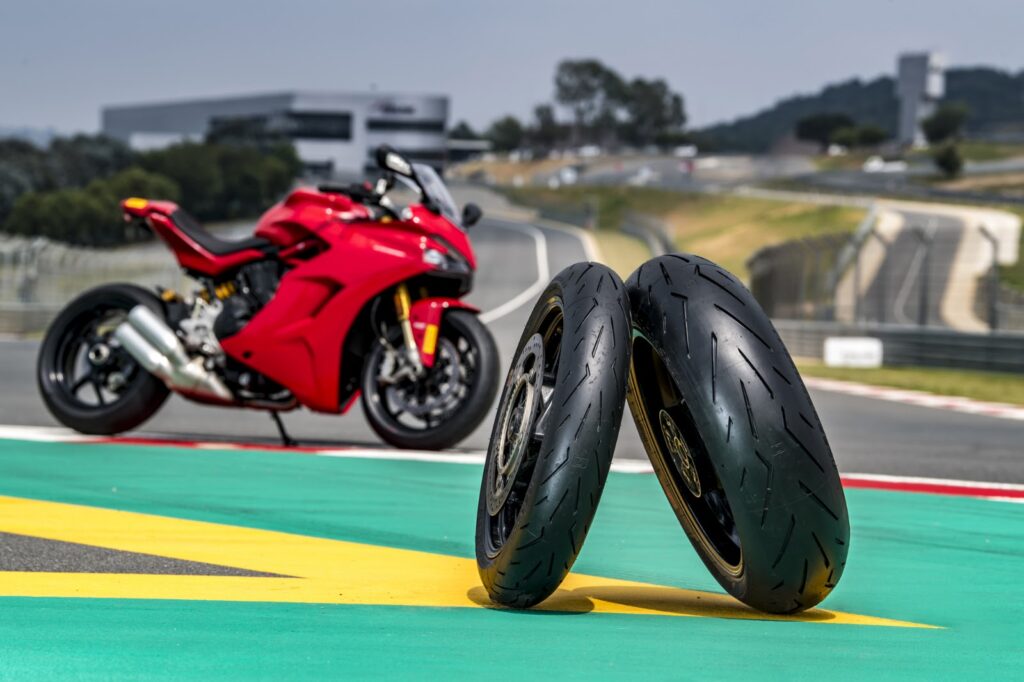 5 Best Motorcycle Track Day Tyres 2025
