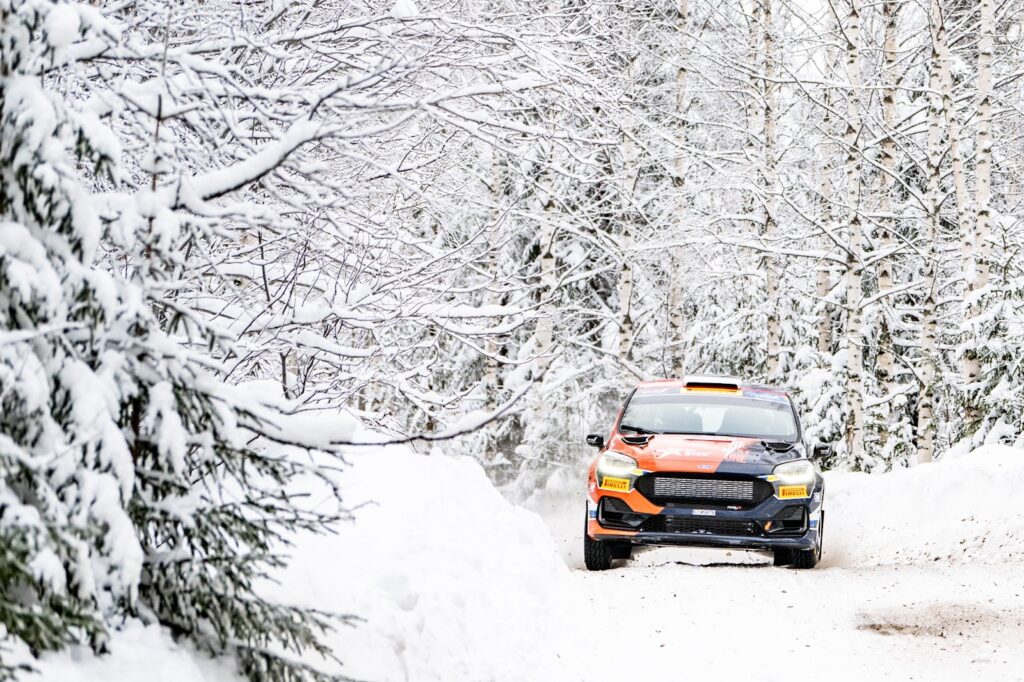 Driving a rally car in the snow