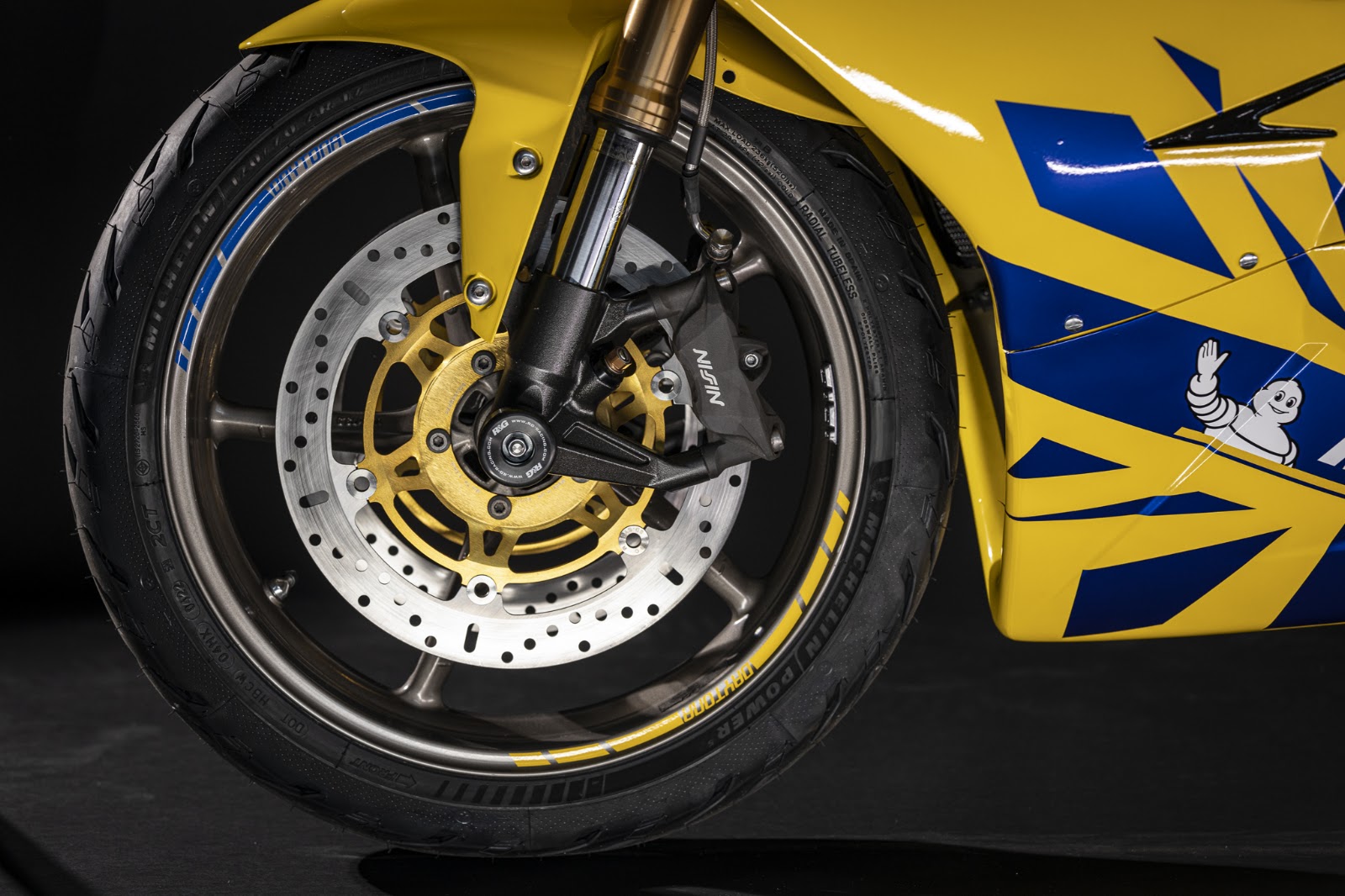 Front disc braking system